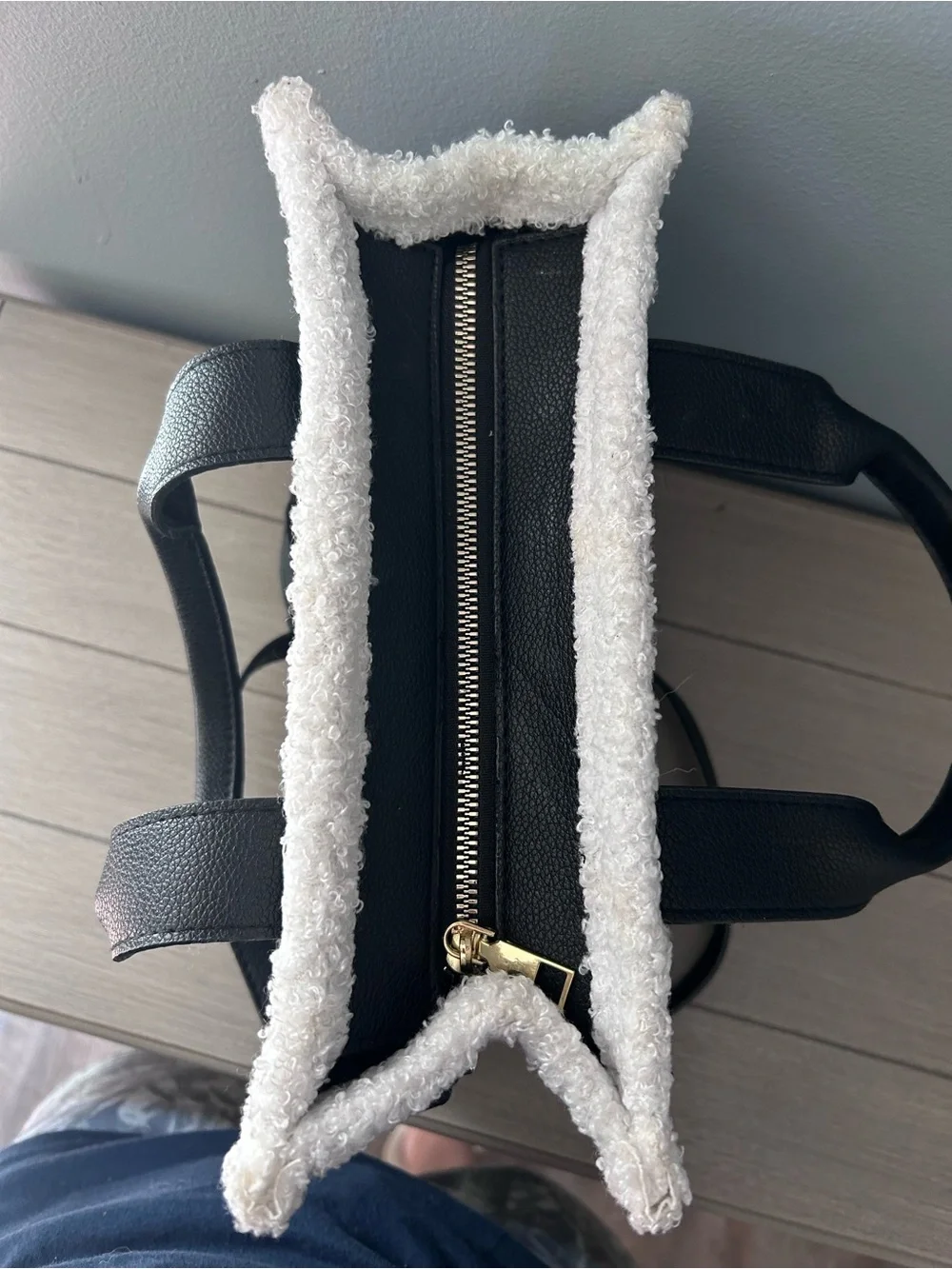 THE TOTE BAG Black and White Sherpa Trim Tote - Picture 6 of 12
